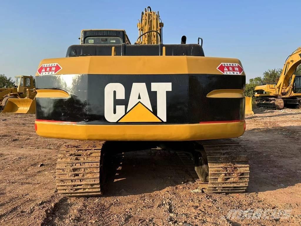CAT 320B Paletli ekskavatörler