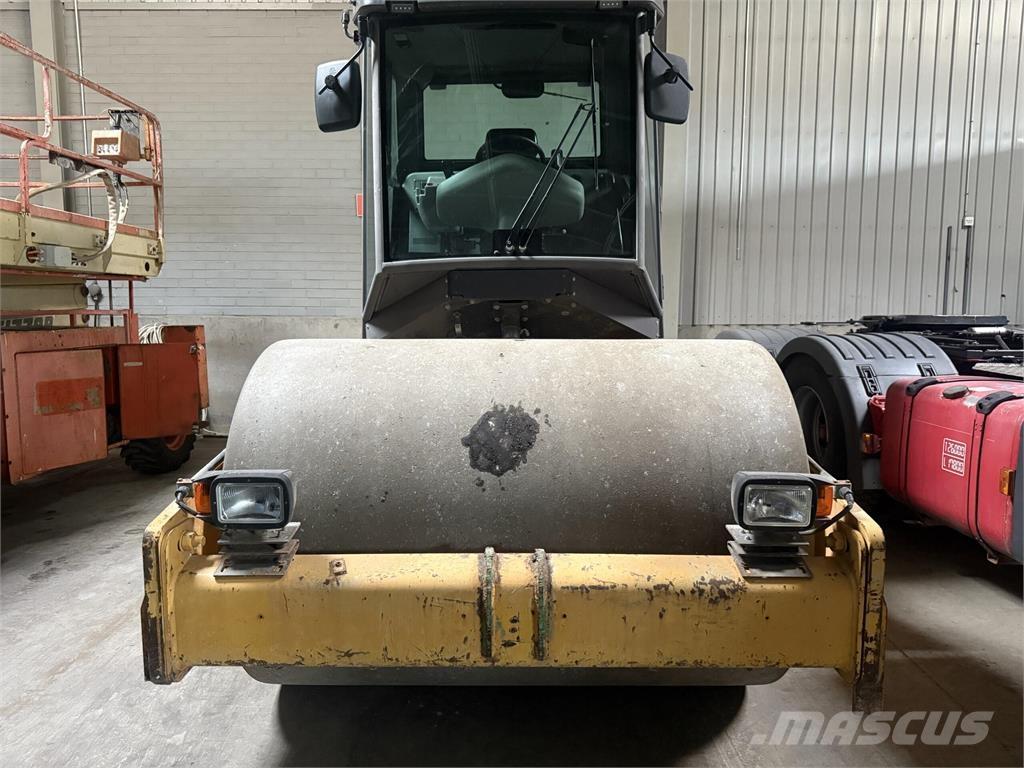 Volvo SD77 Tek tamburlu silindirler