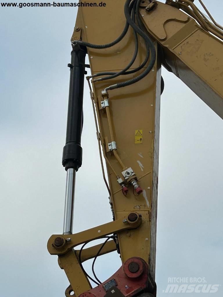 CAT 326 F LN Paletli ekskavatörler