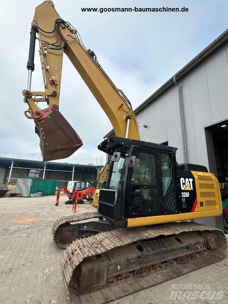 CAT 326 F LN Paletli ekskavatörler