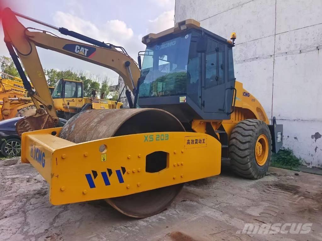 XCMG XS 203 J Tek tamburlu silindirler