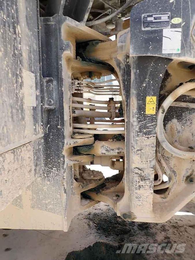 Komatsu WA600-8EO Tekerlekli yükleyiciler