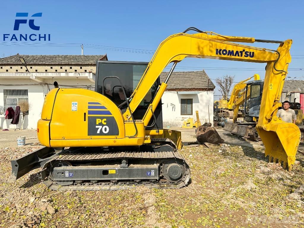 Komatsu PC70-8 Paletli ekskavatörler