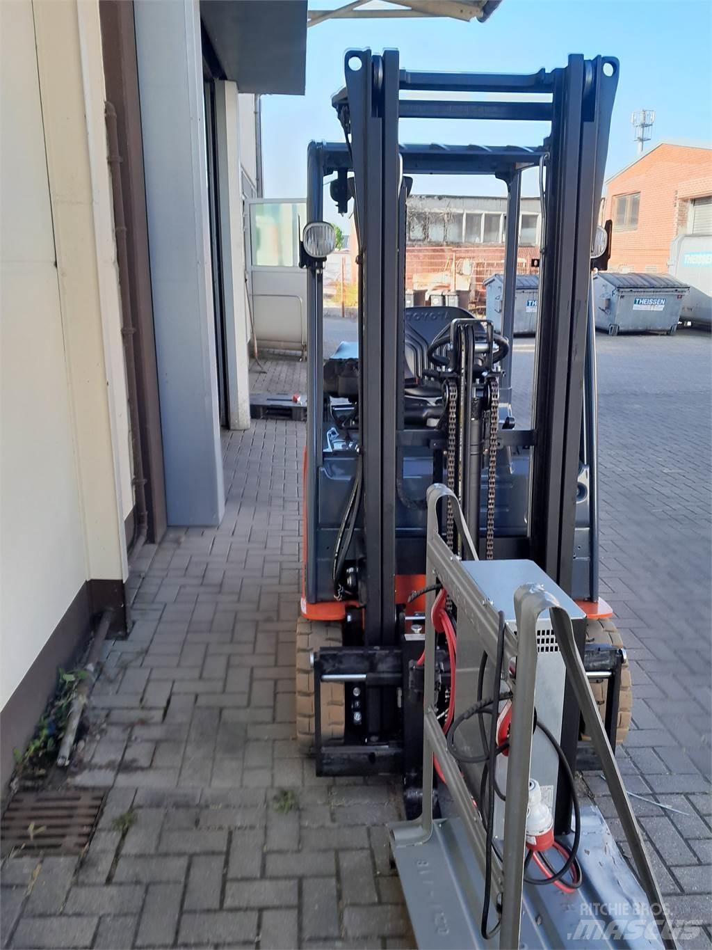 Toyota 8FBEK18T Elektrikli forkliftler