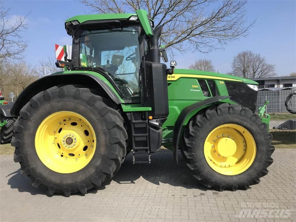 John Deere 7R 330 Traktörler