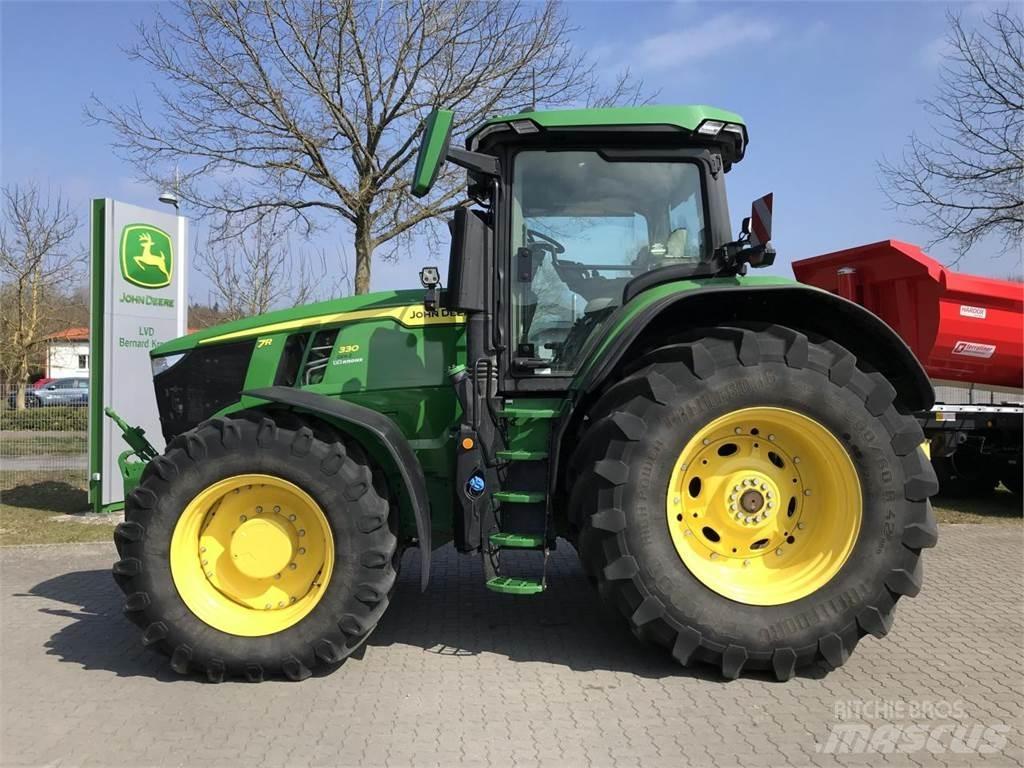 John Deere 7R 330 Traktörler