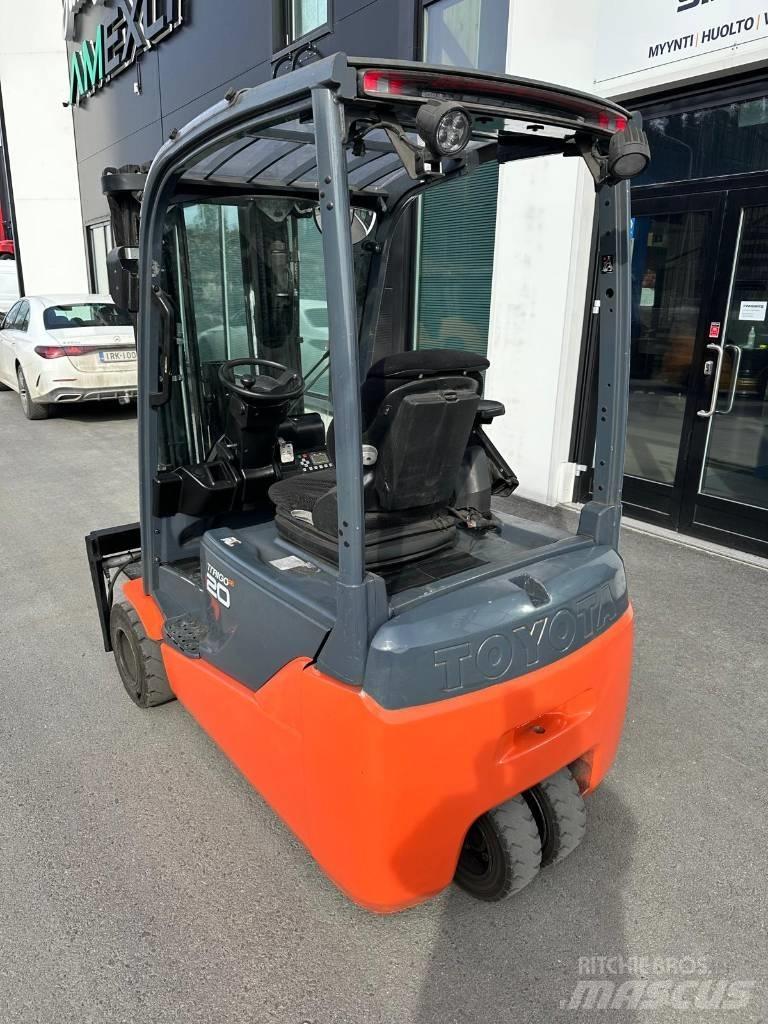 Toyota 8FBE20T Elektrikli forkliftler