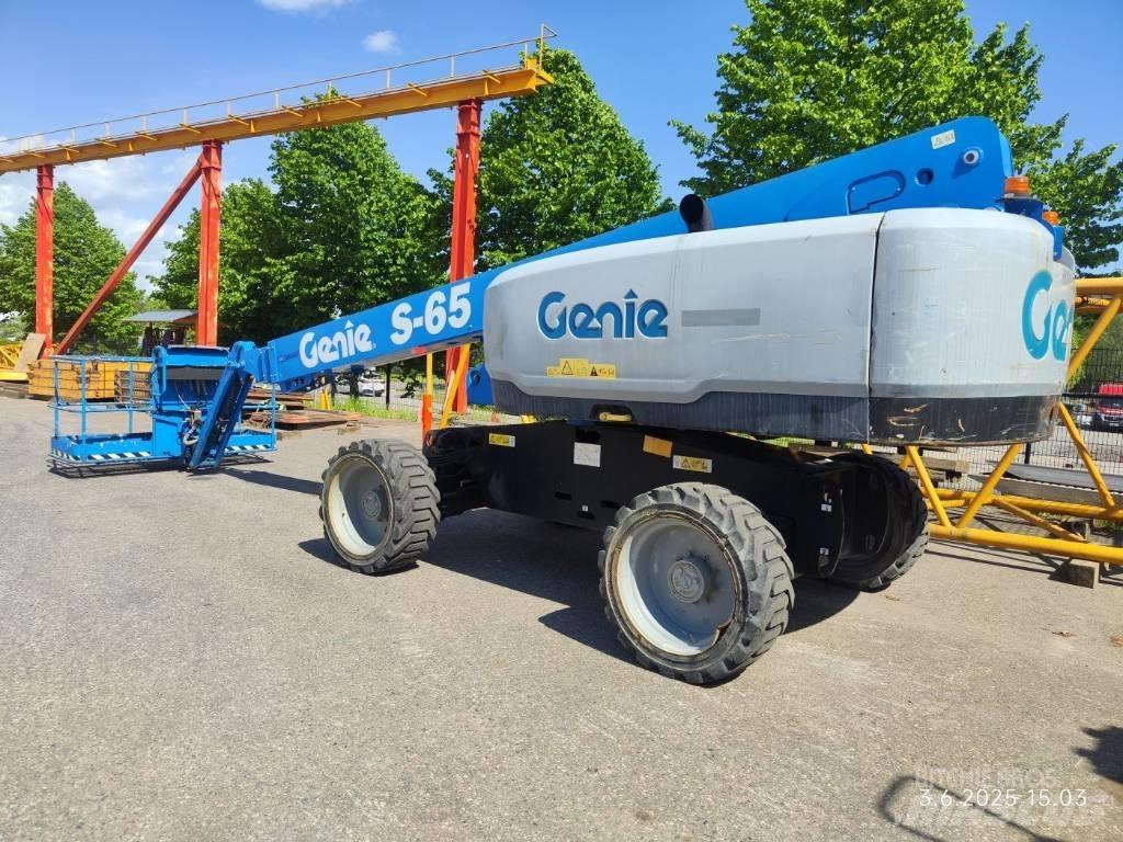 Genie S 65 Körüklü personel platformları