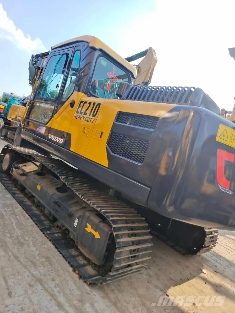 Volvo EC 210 D Paletli ekskavatörler