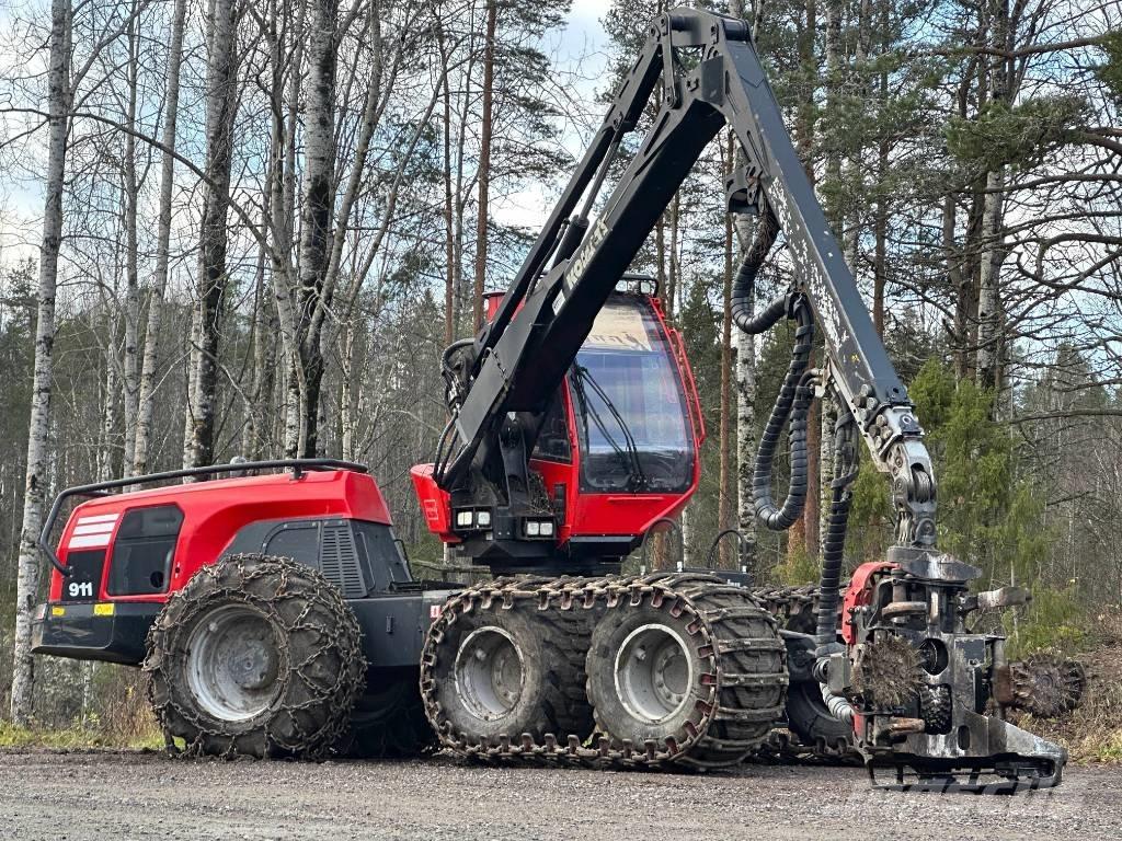 Komatsu 911 Biçerdöverler