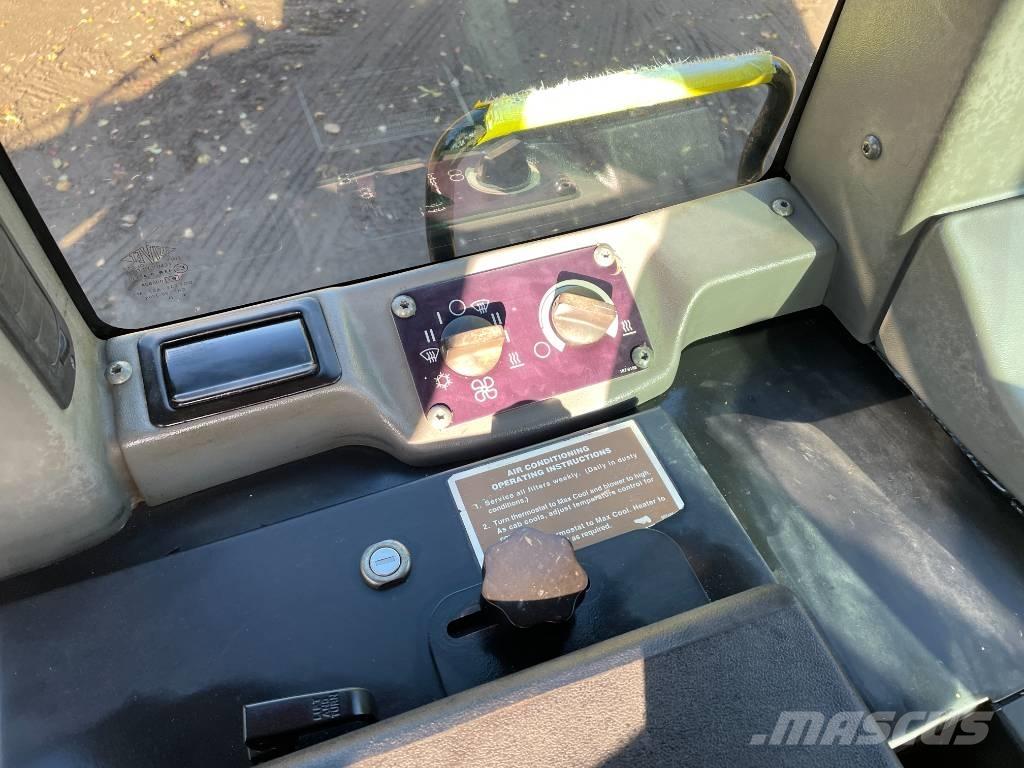 CAT 953 C Paletli yükleyiciler