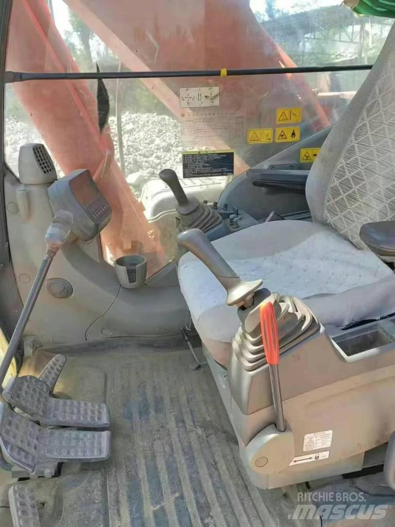 Hitachi ZAXIS270 Paletli ekskavatörler