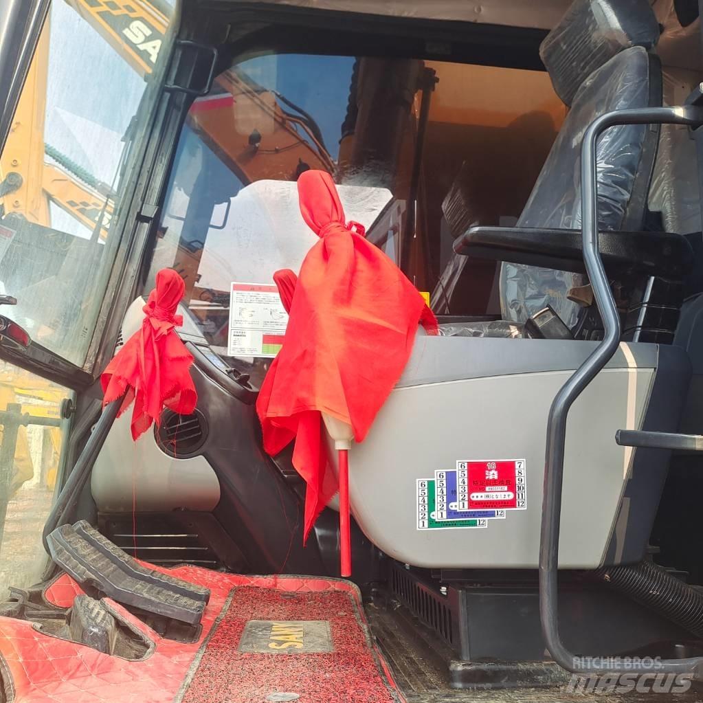 Komatsu PC 200-8 Paletli ekskavatörler