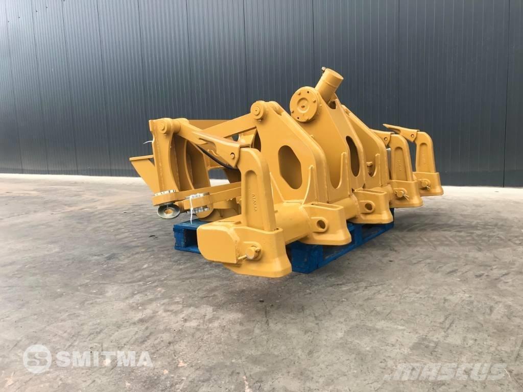 CAT 140M3 Kaziyici
