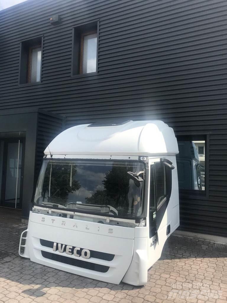 Iveco Stralis AT Kabinler