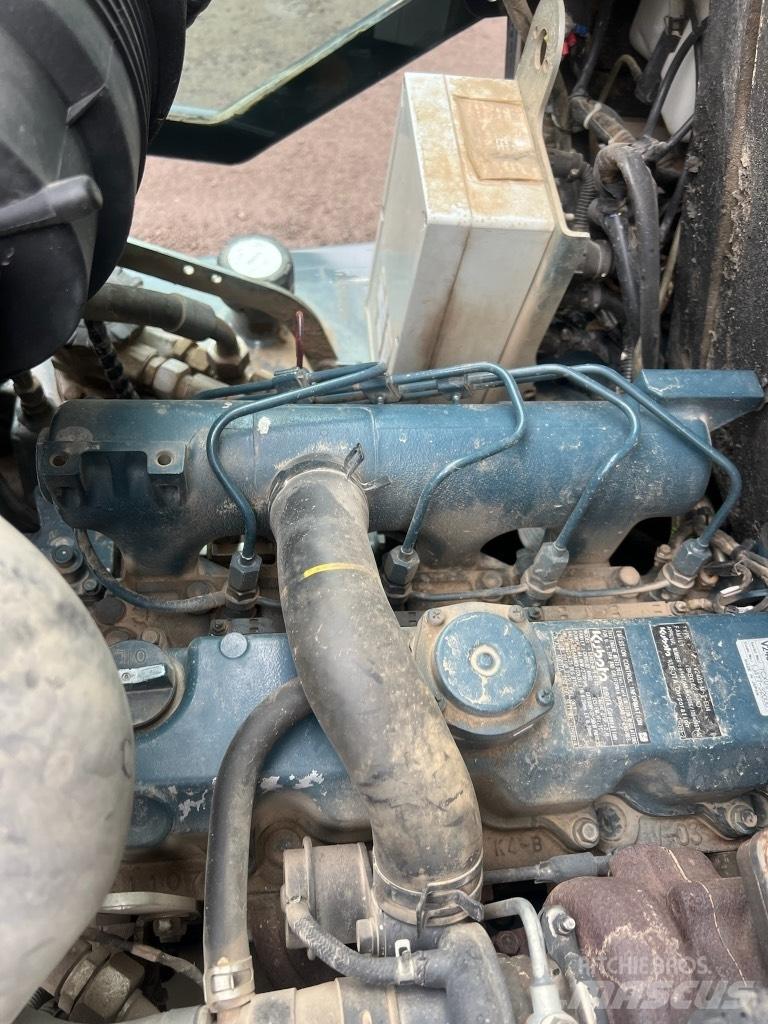 GiANT V 6004 T Çok amaçlı yükleyiciler