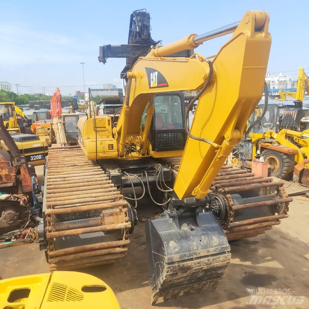 CAT 320C Amfibi Ekskavatörler