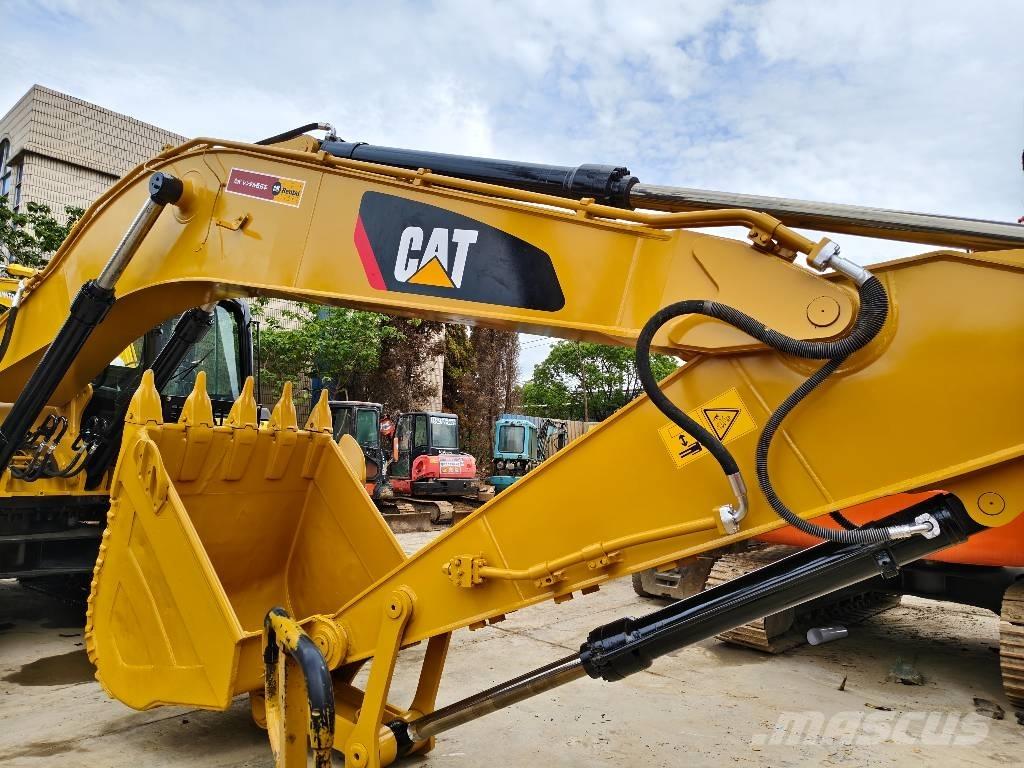CAT 330 D L Paletli ekskavatörler