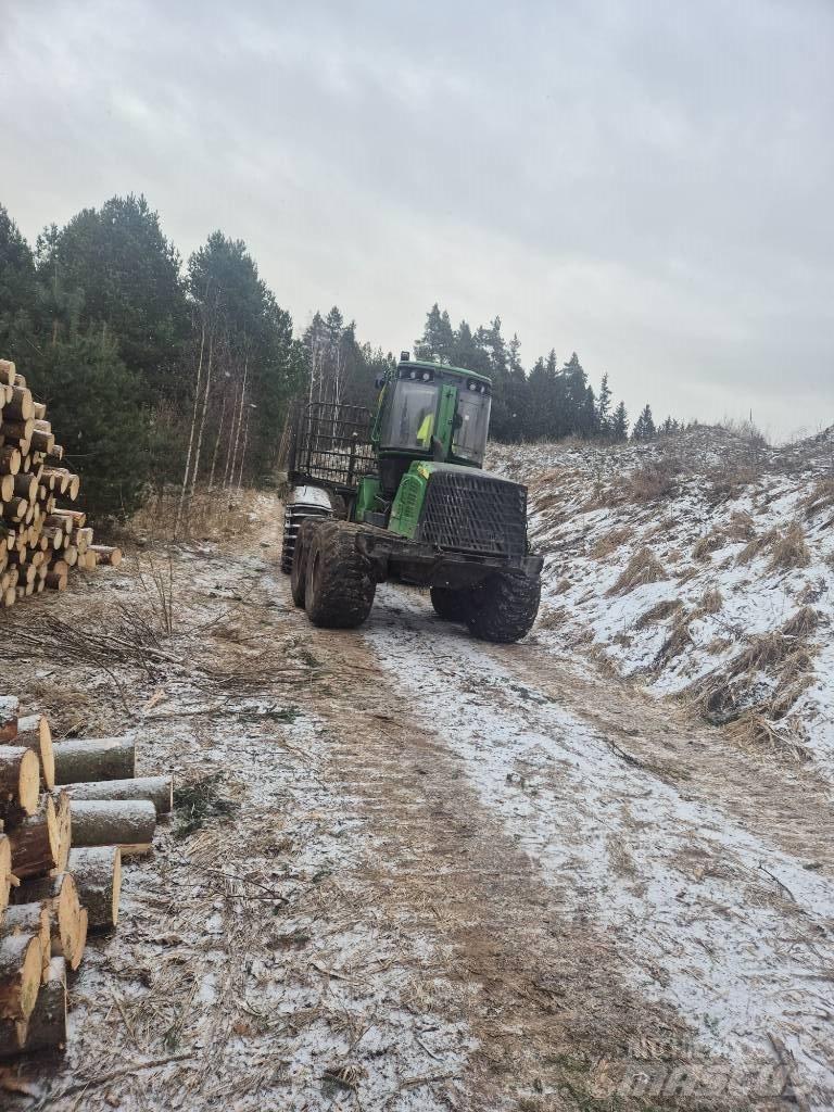 John Deere 1910 E Tomruk yükleyici traktörler