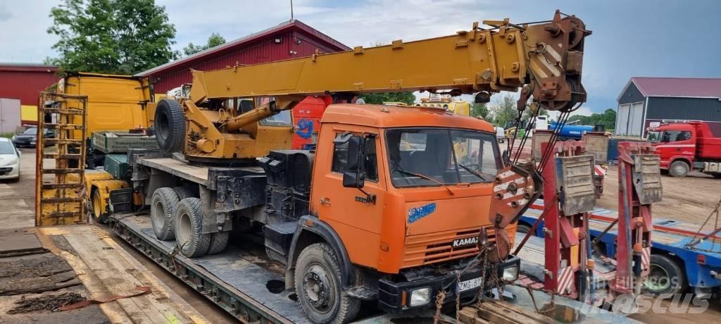 Kamaz 53215 Yol-Arazi Tipi Vinçler (AT)