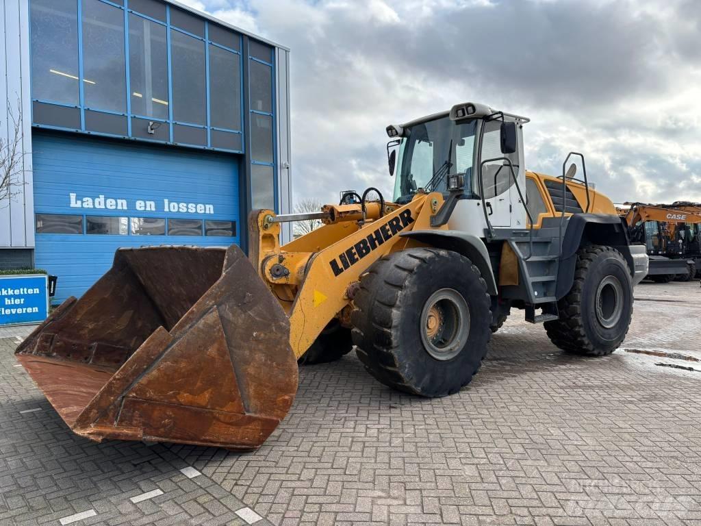 Liebherr L 566 Tekerlekli yükleyiciler