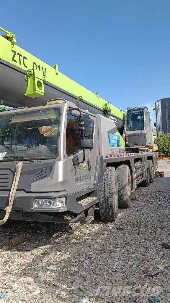 Zoomlion ZTC800 Yol-Arazi Tipi Vinçler (AT)