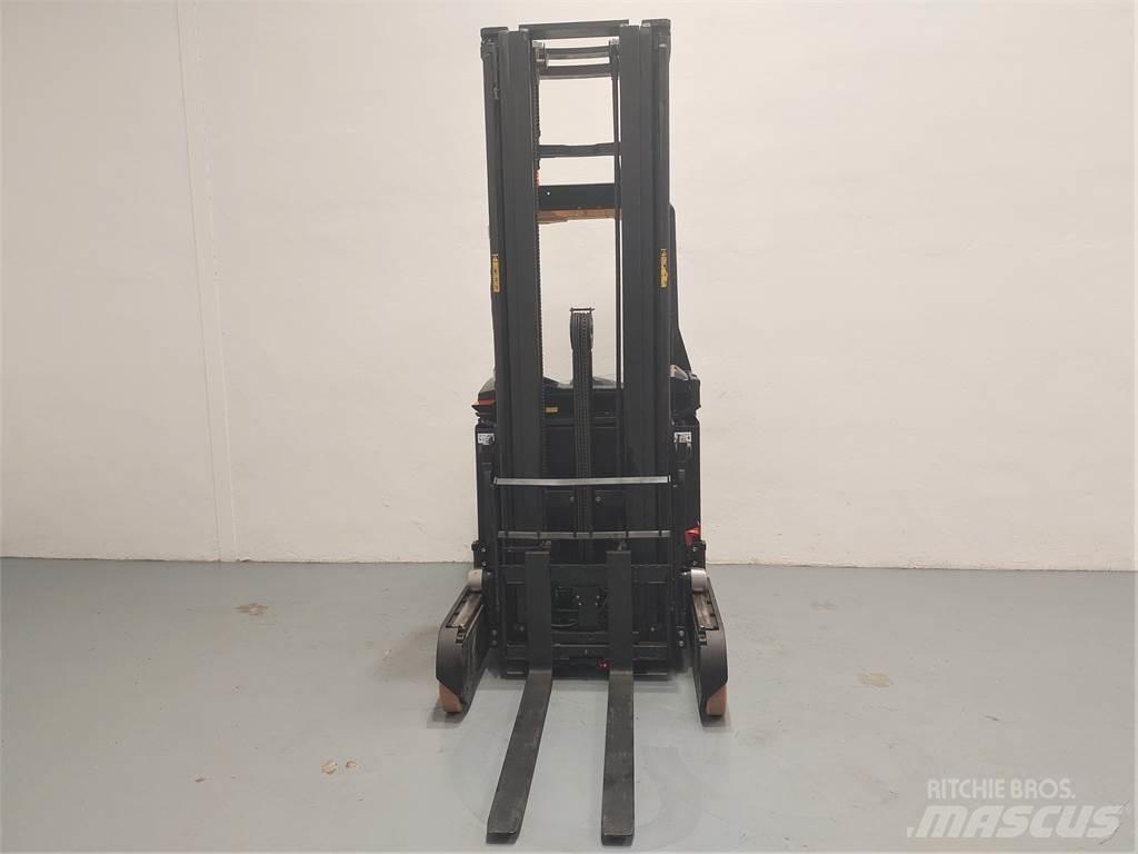 CAT NR16N2C Reach truck - depo içi istif araçları