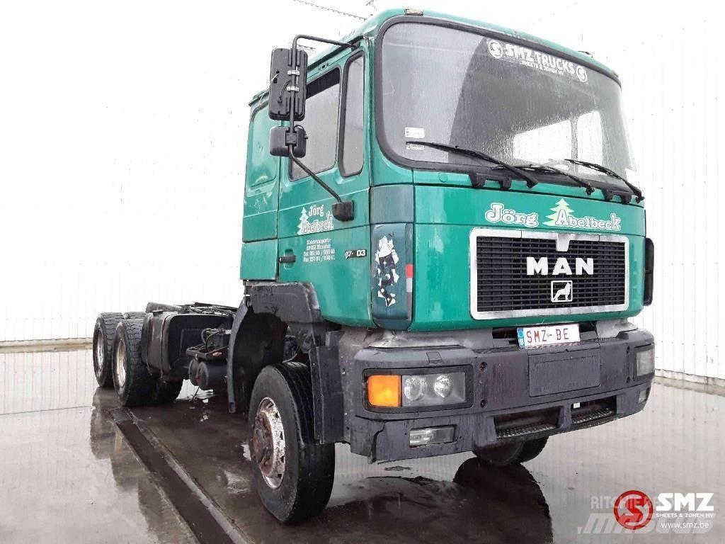 MAN 27.403 6x6 Çekiciler