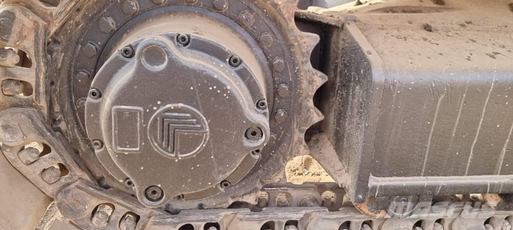 JCB JS 200 LC Paletli ekskavatörler