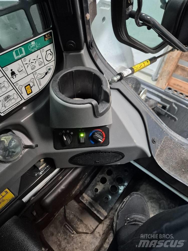 Bobcat S 590 Skid steer loderler