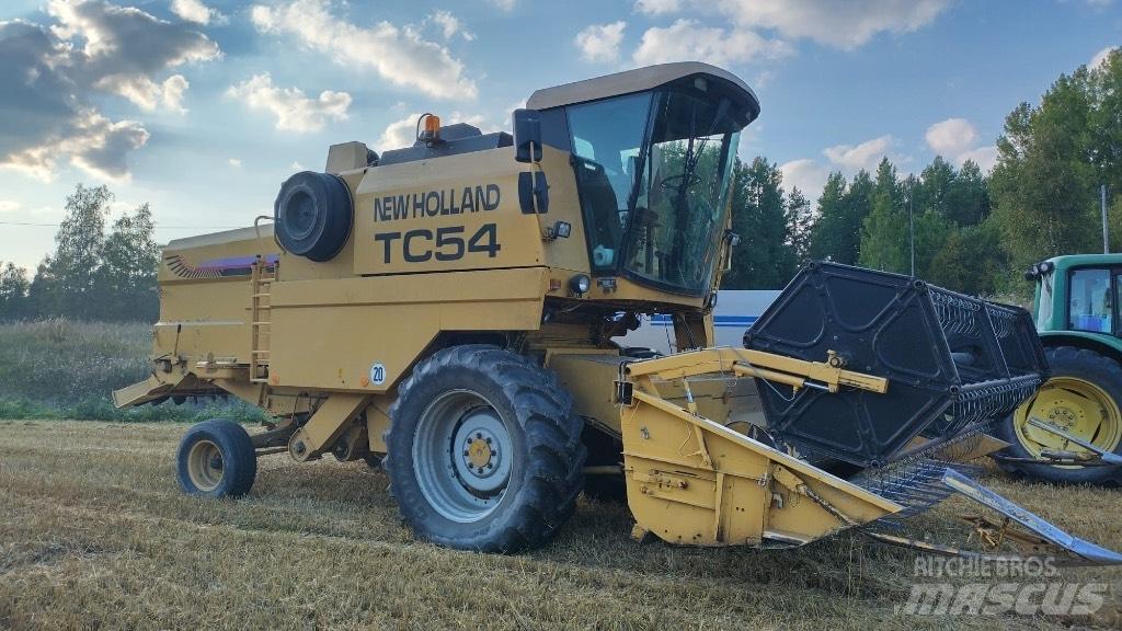 New Holland TC 54 Biçerdöverler