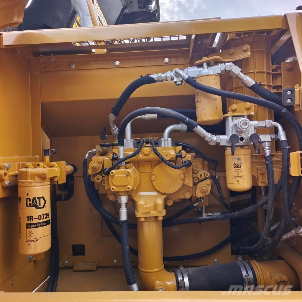 CAT 324 D2L Paletli ekskavatörler