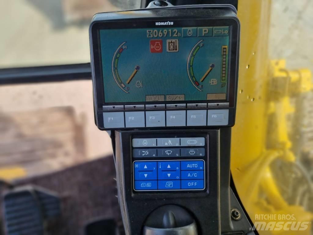 Komatsu PC 350 NLC-8 Paletli ekskavatörler