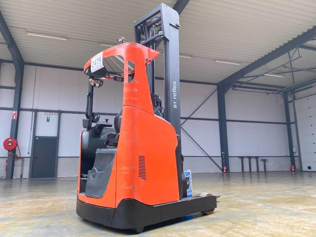 Toyota RRE140H Reach truck - depo içi istif araçları