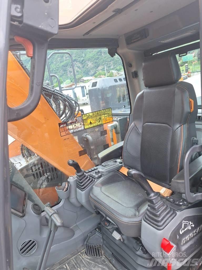Doosan DX 140 LCR-7 Paletli ekskavatörler