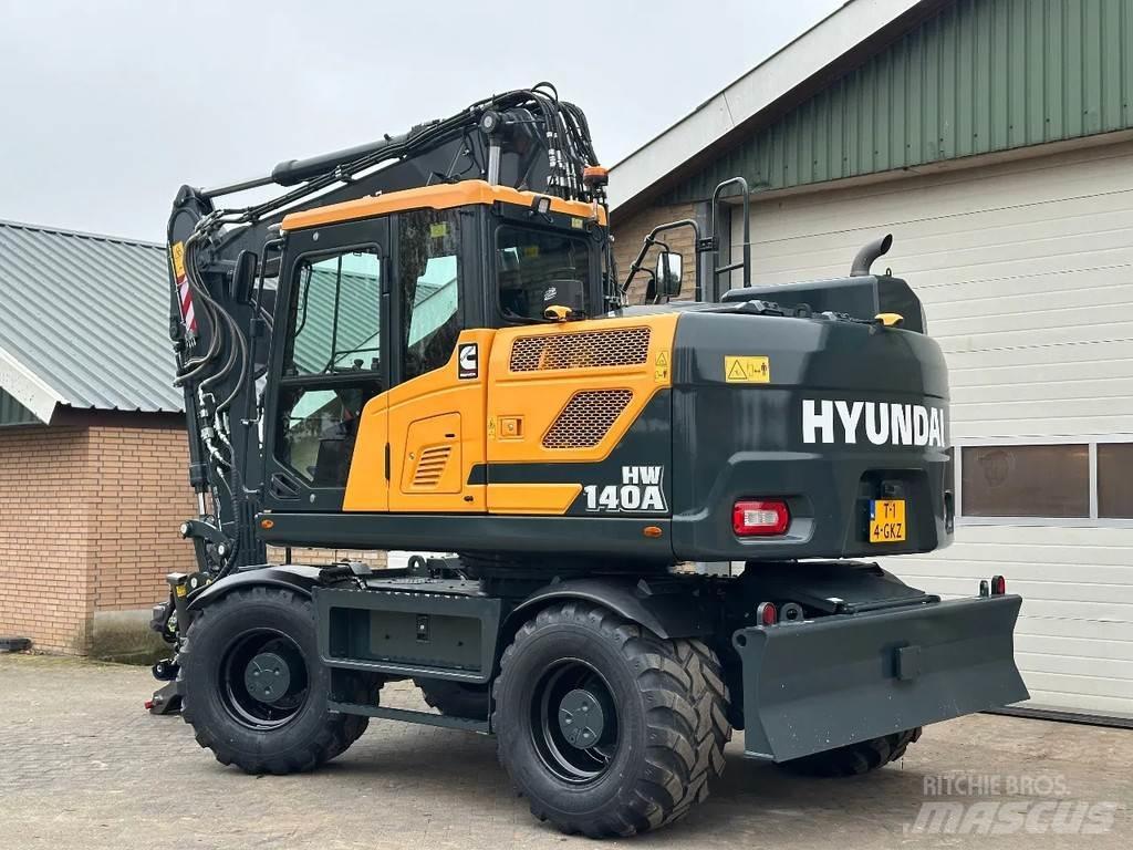 Hyundai HW140A Lastik tekerli ekskavatörler