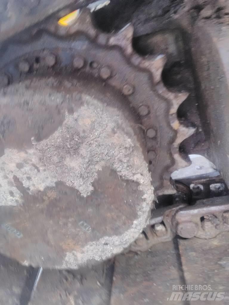 Volvo 210 C Paletli ekskavatörler