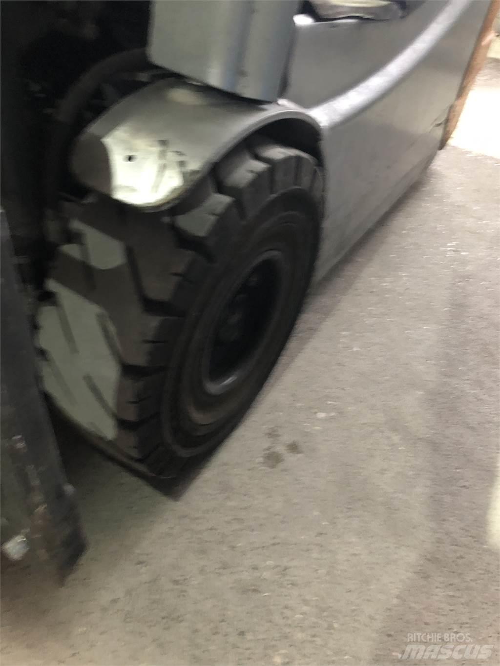 Still RX50-16 Elektrikli forkliftler