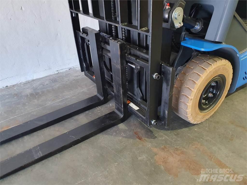  ECB16D Elektrikli forkliftler
