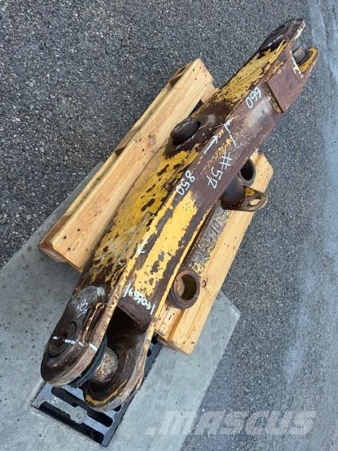 Komatsu BUCKET LINK Kovalar