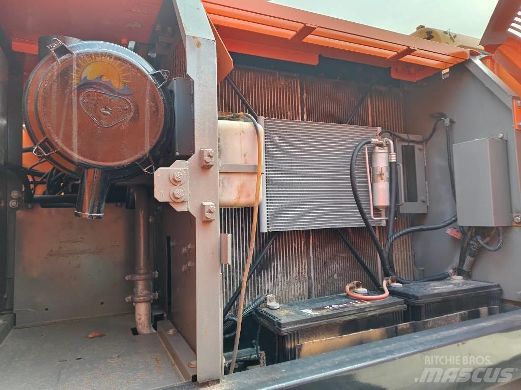 Hitachi ZX 210 Paletli ekskavatörler