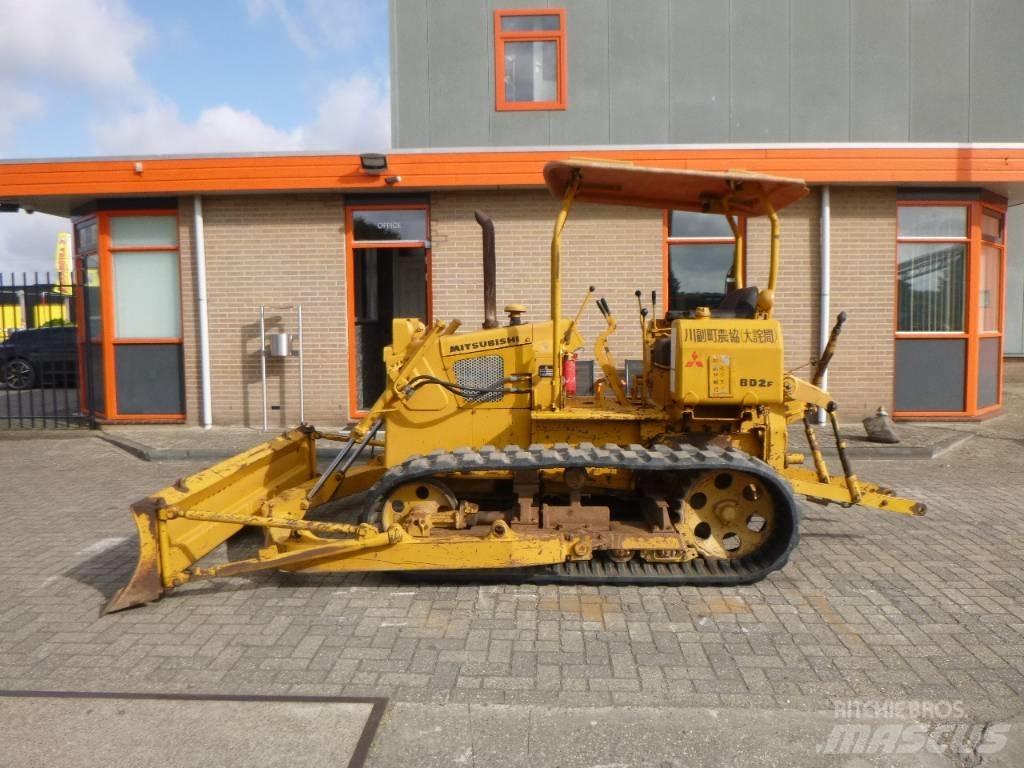 Mitsubishi BD2 F Paletli dozerler