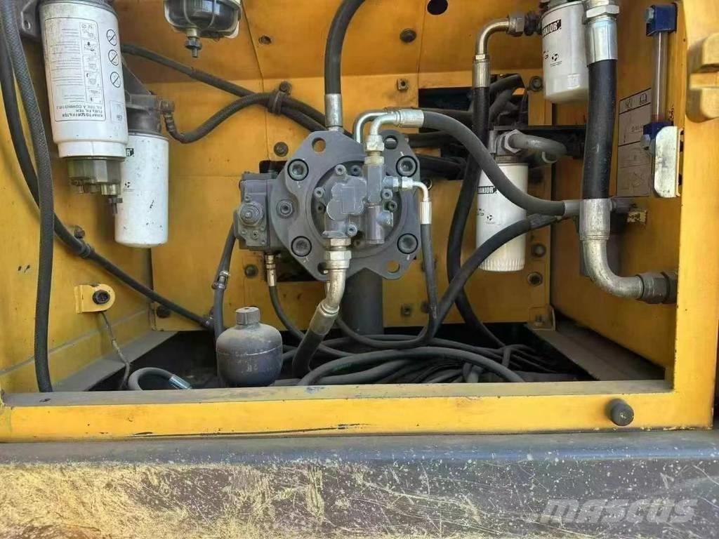 Volvo EC 210 Paletli ekskavatörler