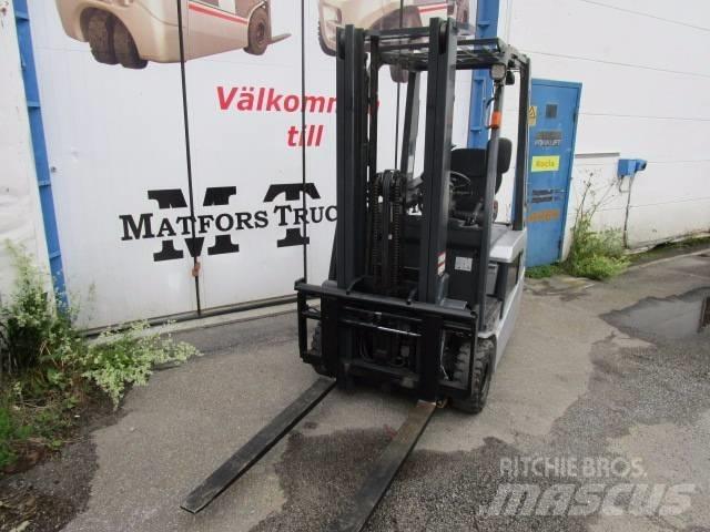 Nissan (Atlet) TX 15 Elektrikli forkliftler