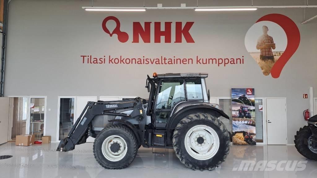 Valtra M 130 Traktörler