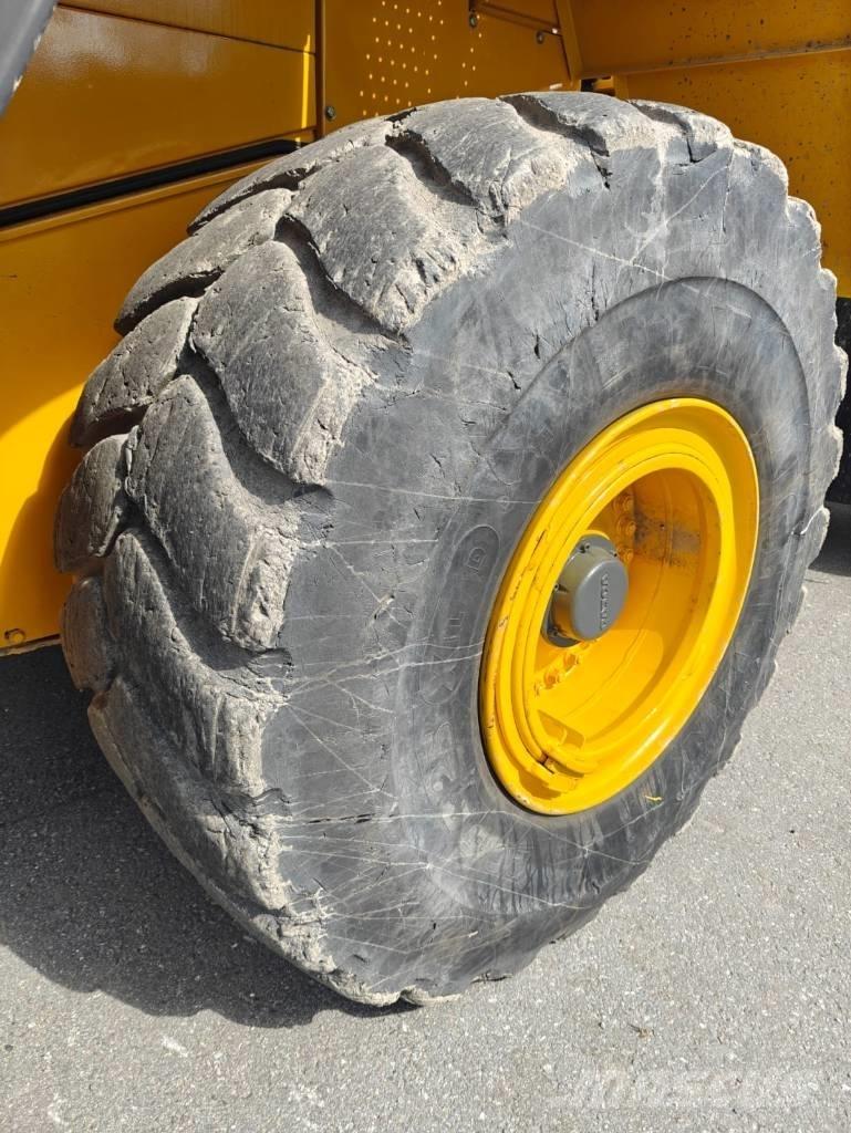 Volvo L 180 E Tekerlekli yükleyiciler