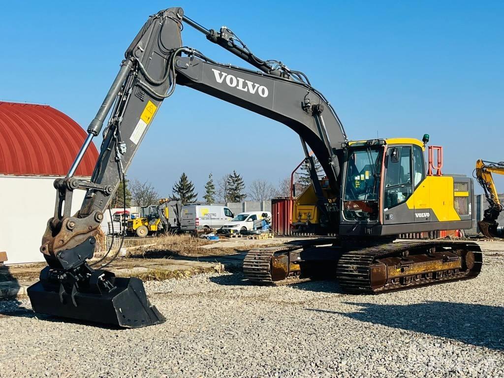 Volvo EC 220 EL Paletli ekskavatörler