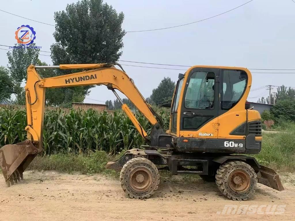 Hyundai 60 W Lastik tekerli ekskavatörler