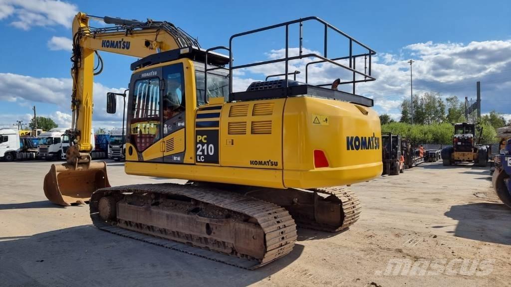 Komatsu PC 210 LC-11 Paletli ekskavatörler