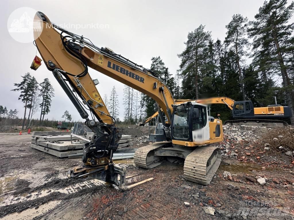 Liebherr R 924 LC Paletli ekskavatörler